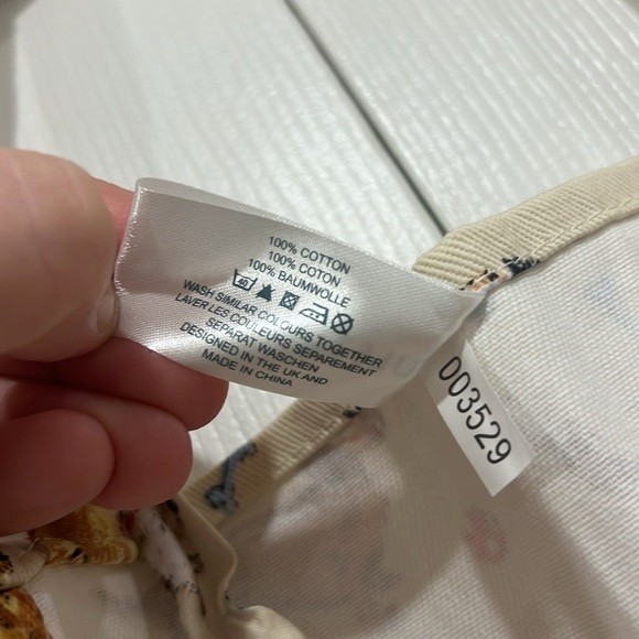 Ulster Weavers Dog Apron and Matching Napkin - Picture 7 of 8